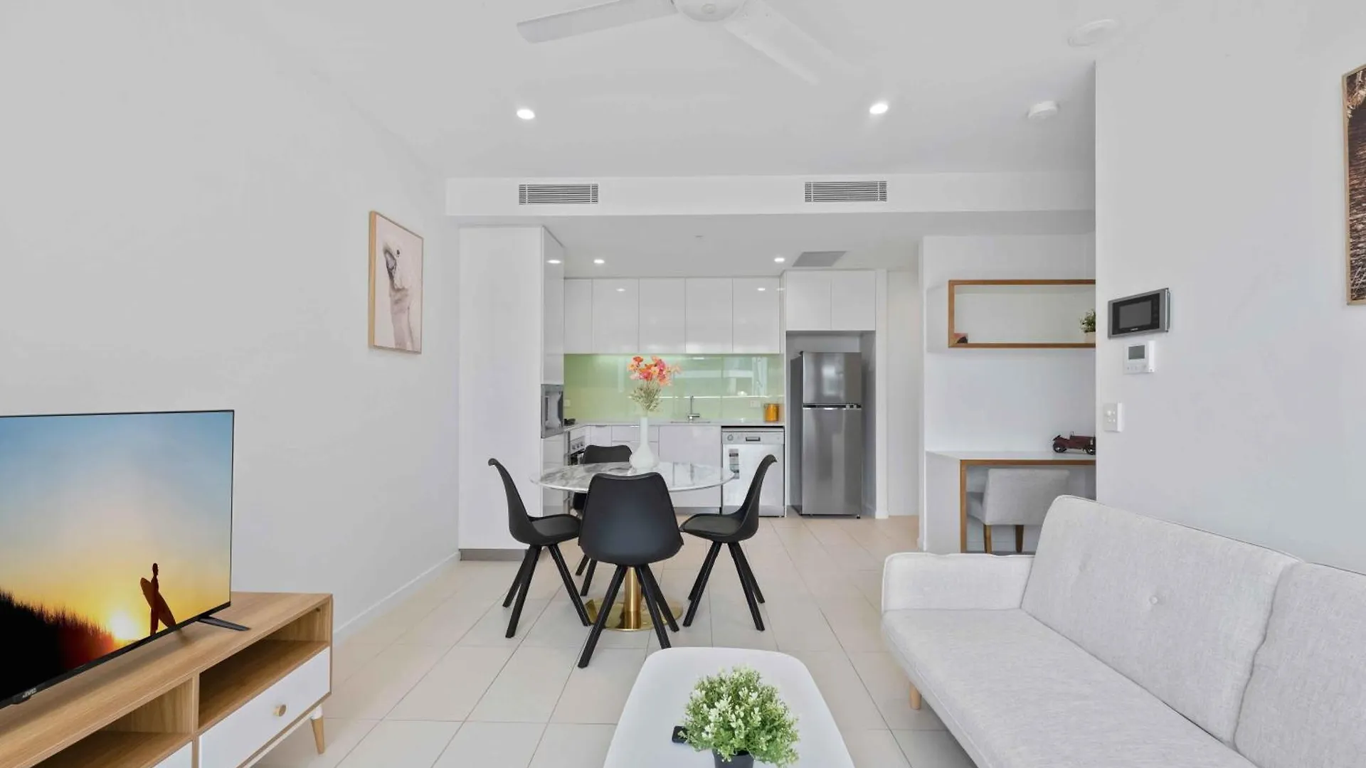 Modern 1Br In The Heart Of South Brisbane W Wifi Parking Apartment 0*,